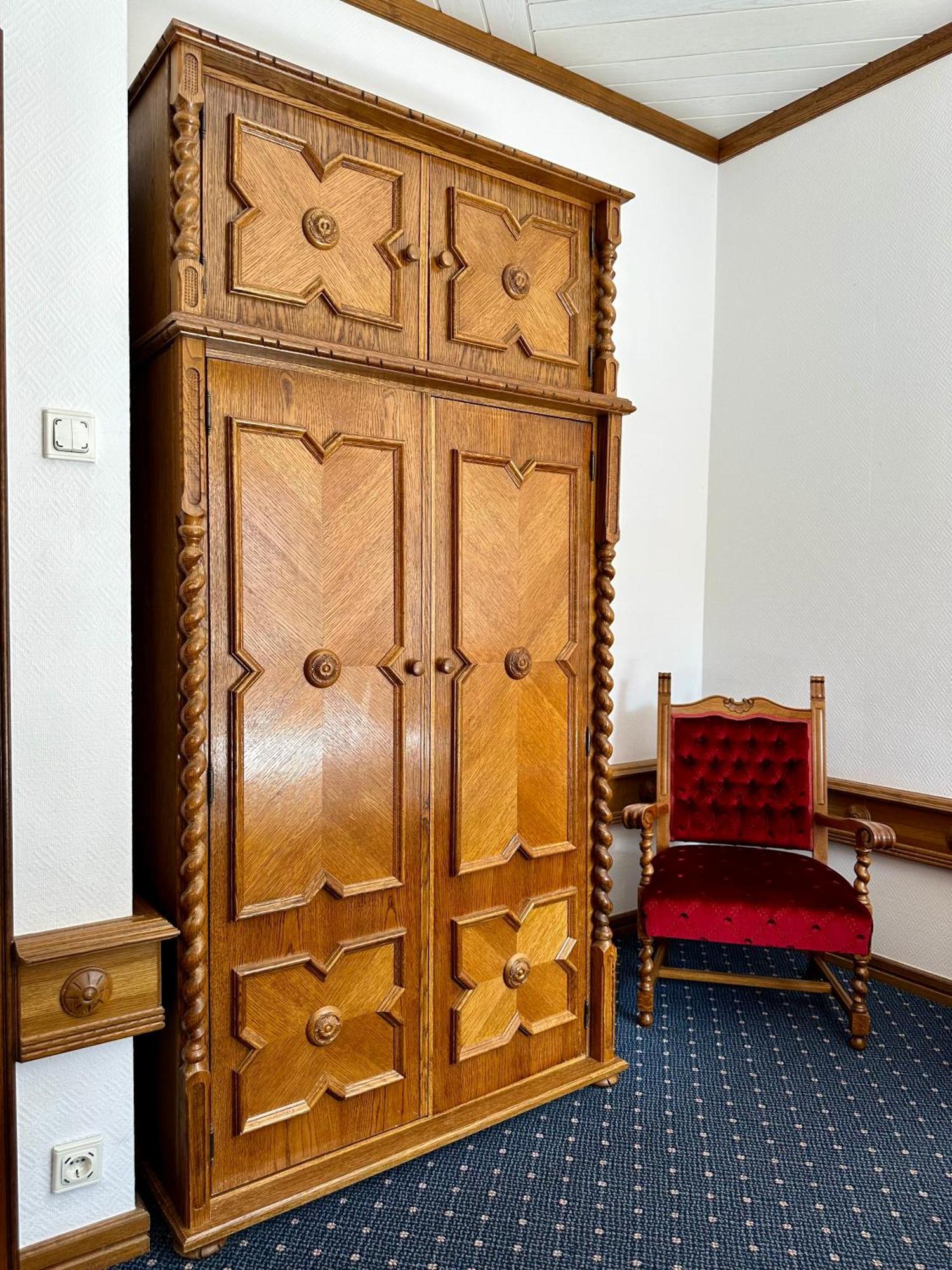 Hotel Éllő Panzió Veszprém Esterno foto